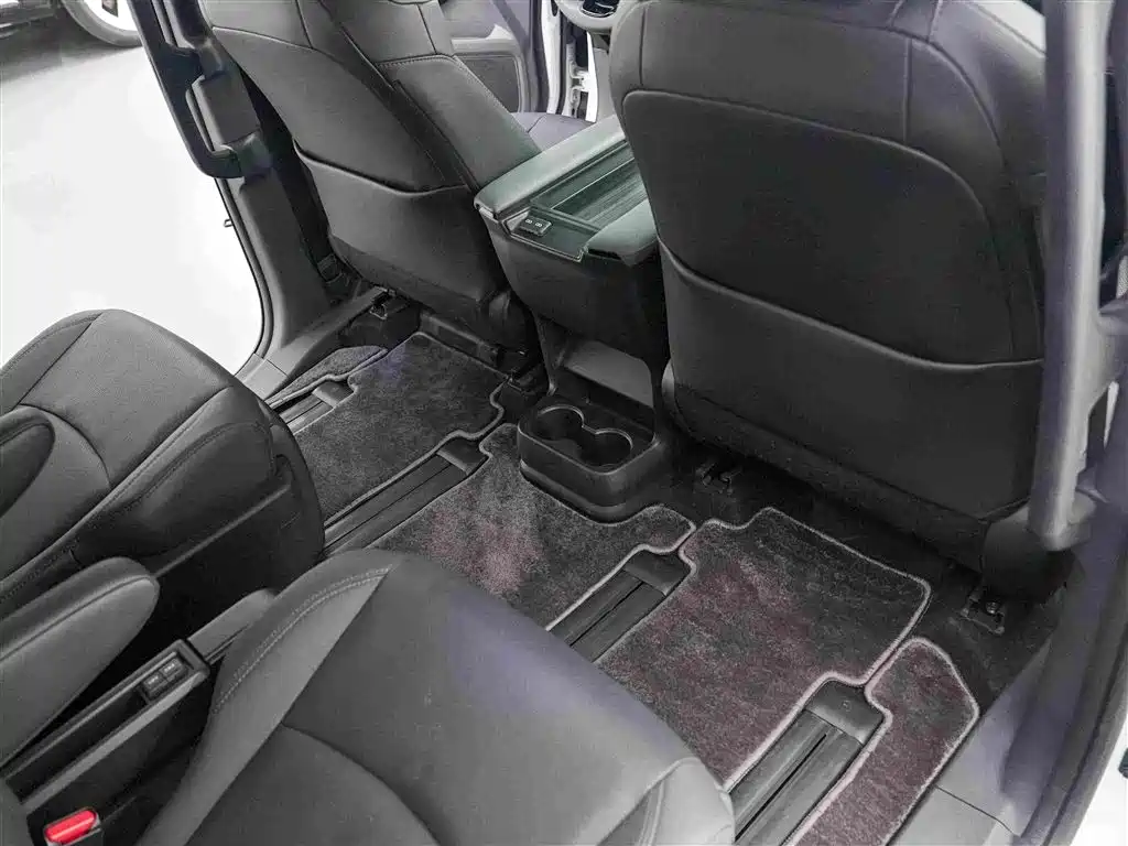 Toyota Sienna 2025 2024 2.5L Hybrid 4WD Premium Edition