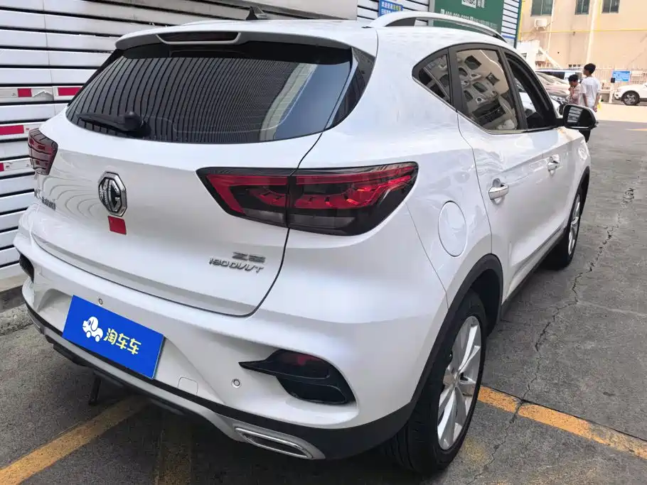 2023 MG ZS