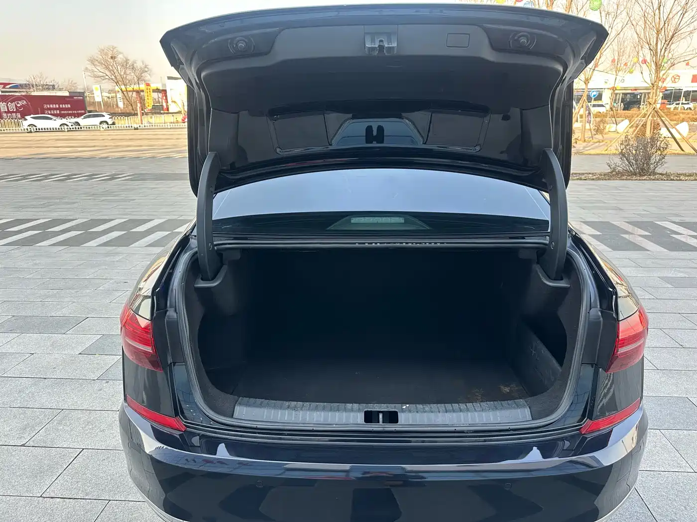 Volkswagen Passat 2021 Model 330TSI Luxury Edition фото 9