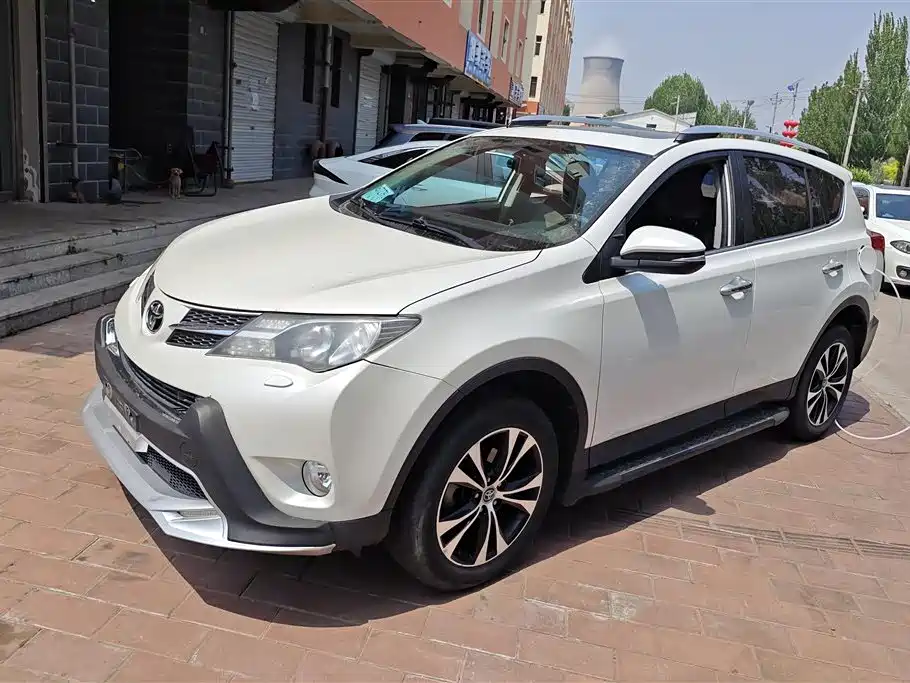 Toyota RAV4 Rongfang 2015 2.5L Automatic 4WD Luxury Edition