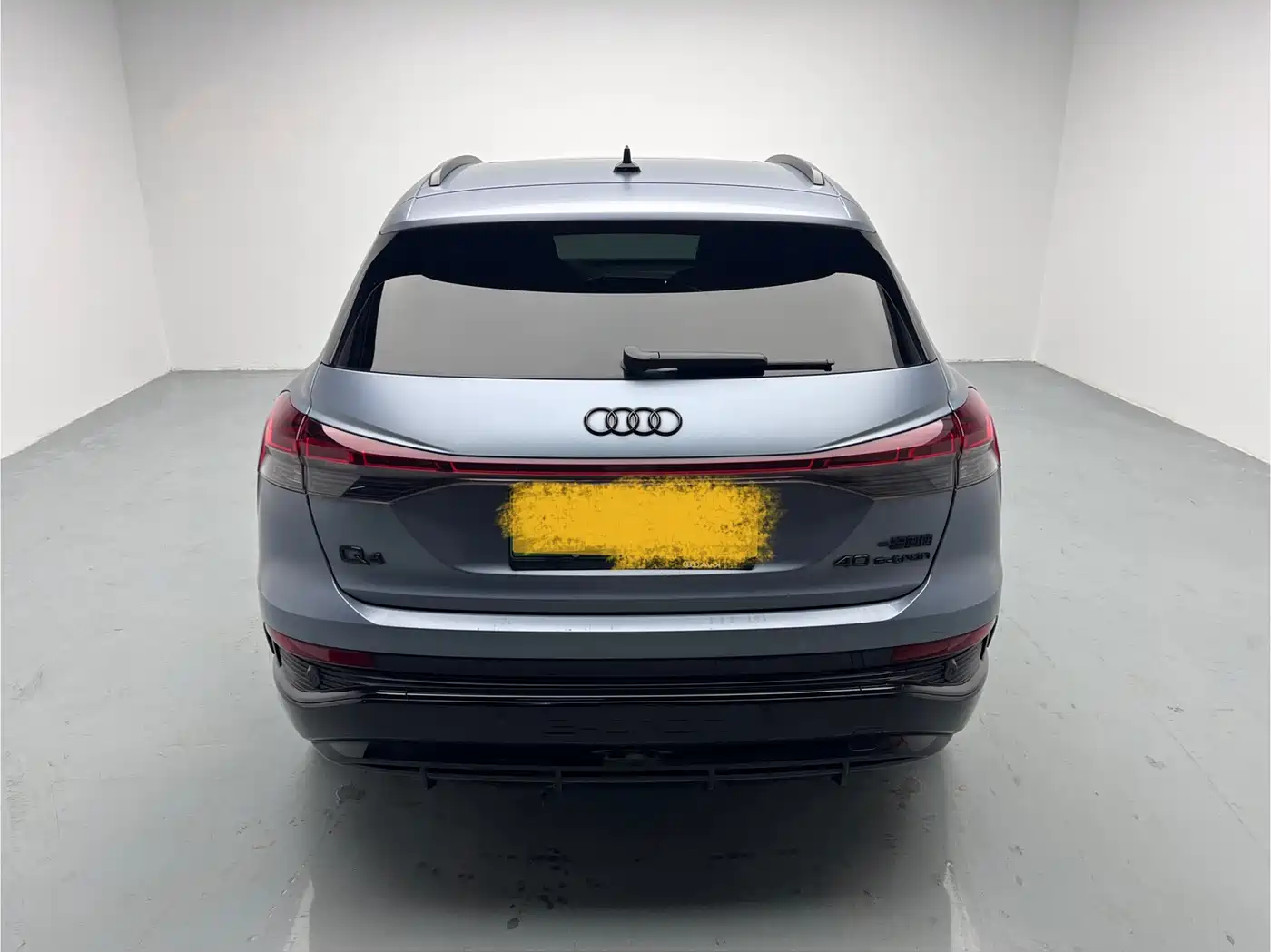 Audi Q4 e-tron 2022 40 e-tron First Edition фото 5
