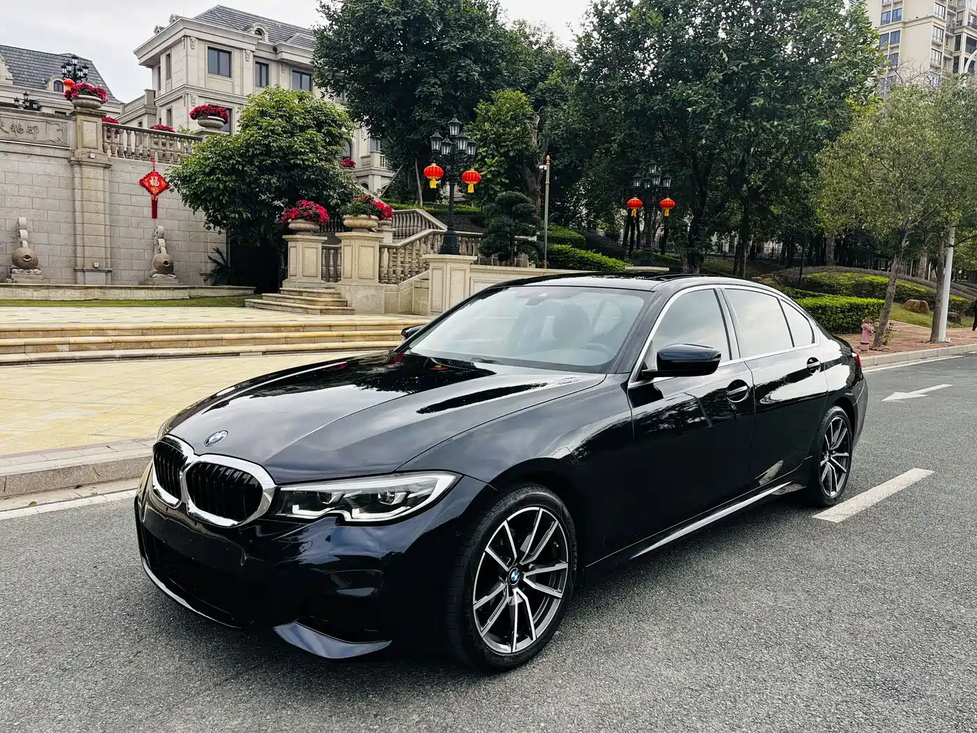 BMW 3 SERIES