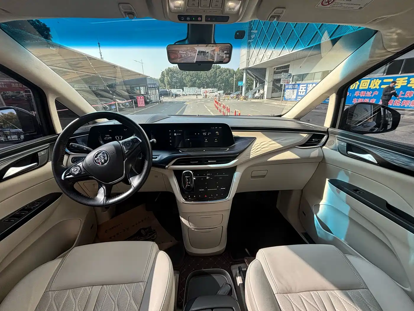 Фото 9 - Buick GL8