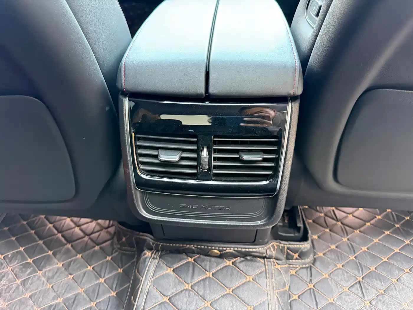 GAC Trumpchi Trumpchi GA8 2020 390T Prestige Edition фото 12
