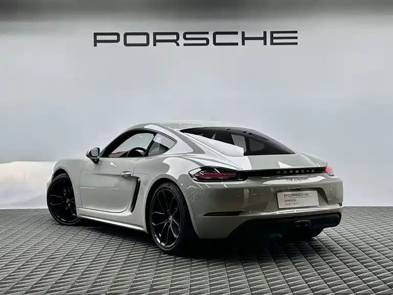 صورة 5 - Porsche 718