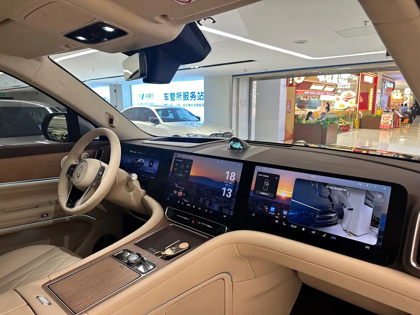 AITO Wenjie AITO M9 2024 Extended Range Ultra 42kWh 6-Seater фото 13