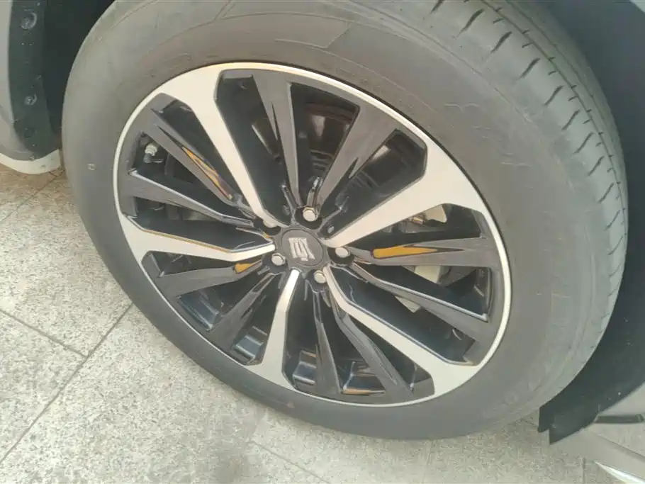 Toyota Crown Kluger 2021 2.5L HEV 4WD Premium фото 6