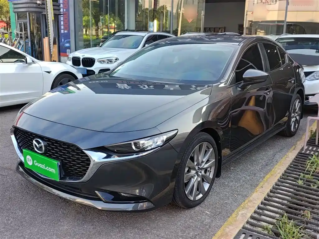 Mazda 3 Axela 2023 2.0L Auto Zhixuan