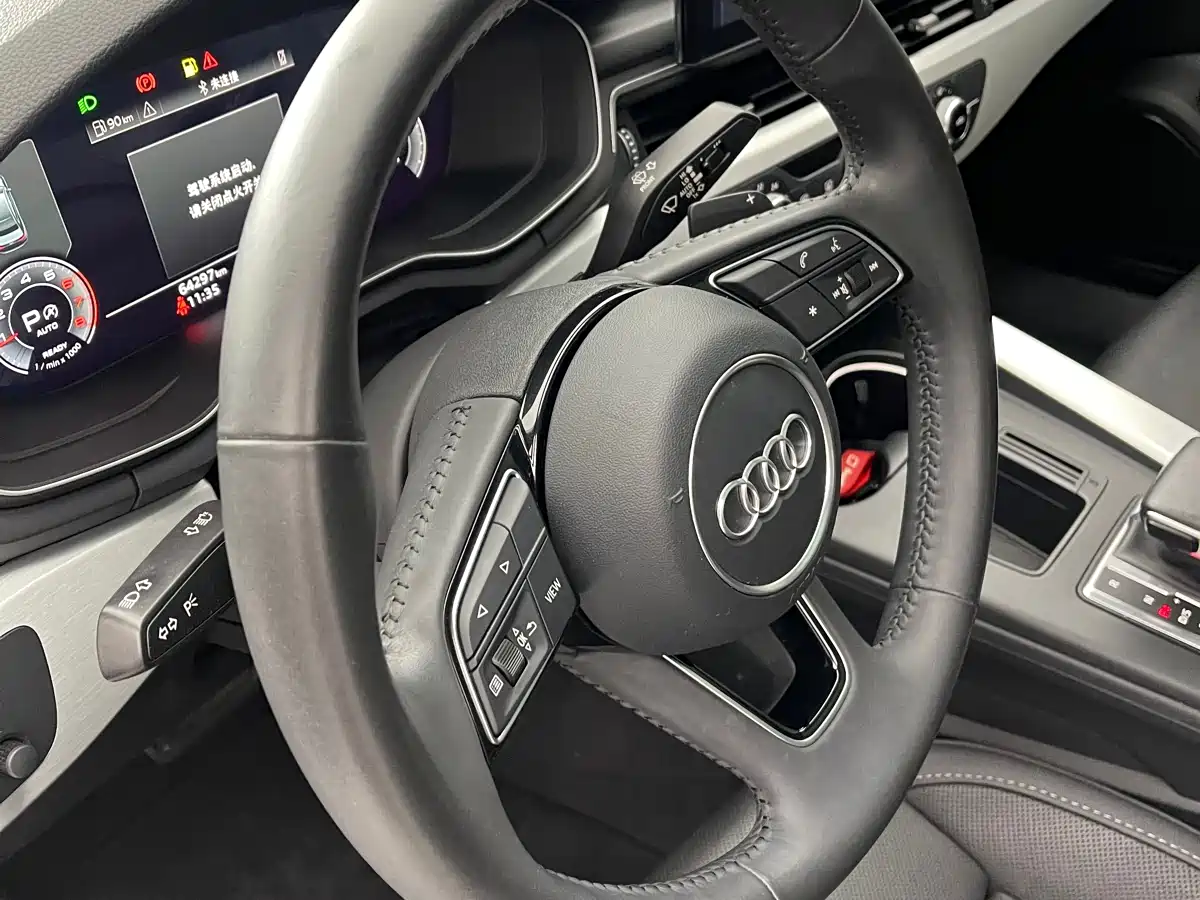 Audi A4L 2020 40 TFSI Fashion Dynamic Edition фото 19