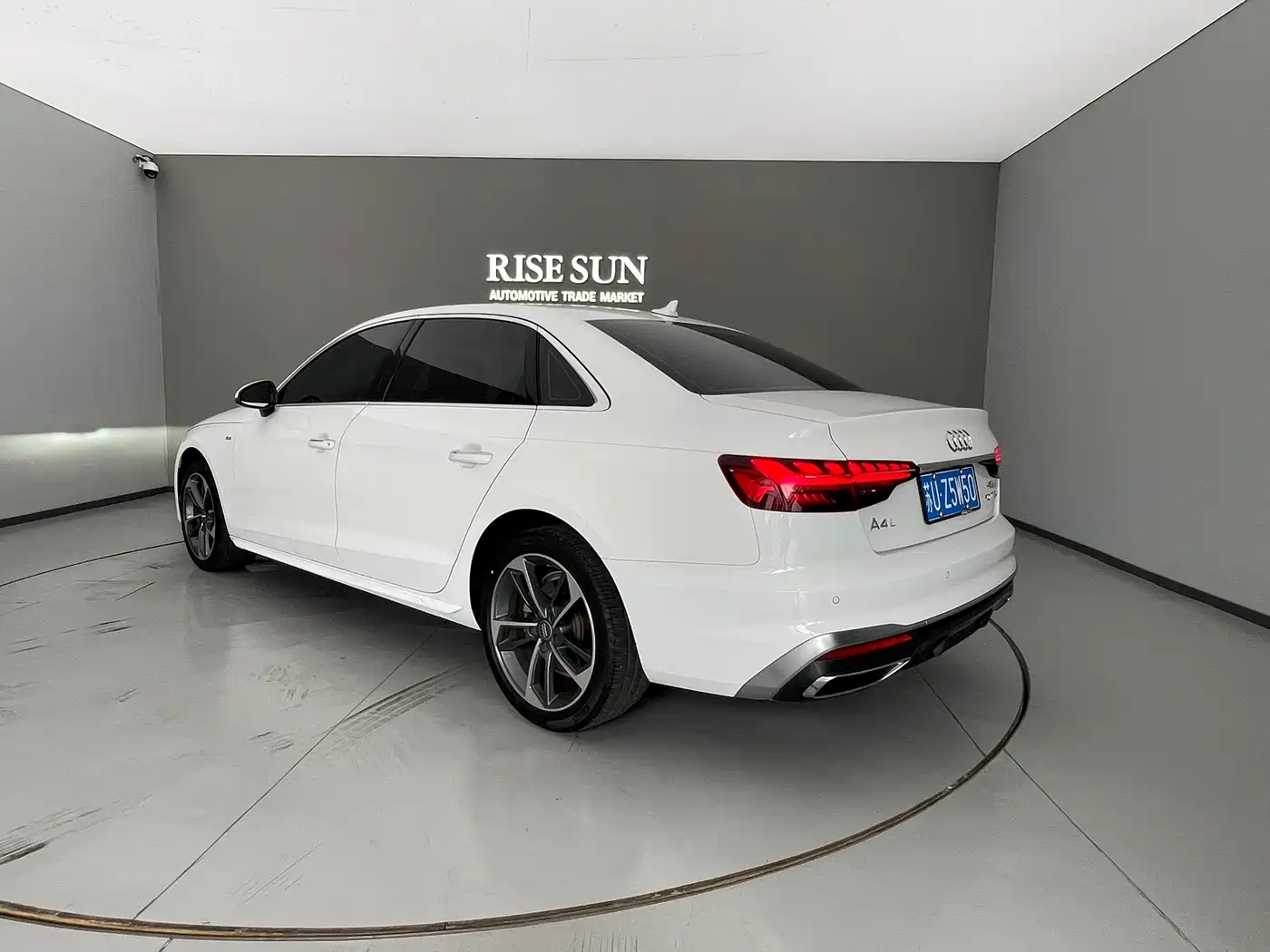 Audi A4L 2020 40 TFSI Fashion Dynamic Edition фото 9