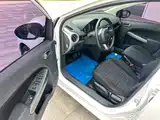 Фото 9 - Mazda 2