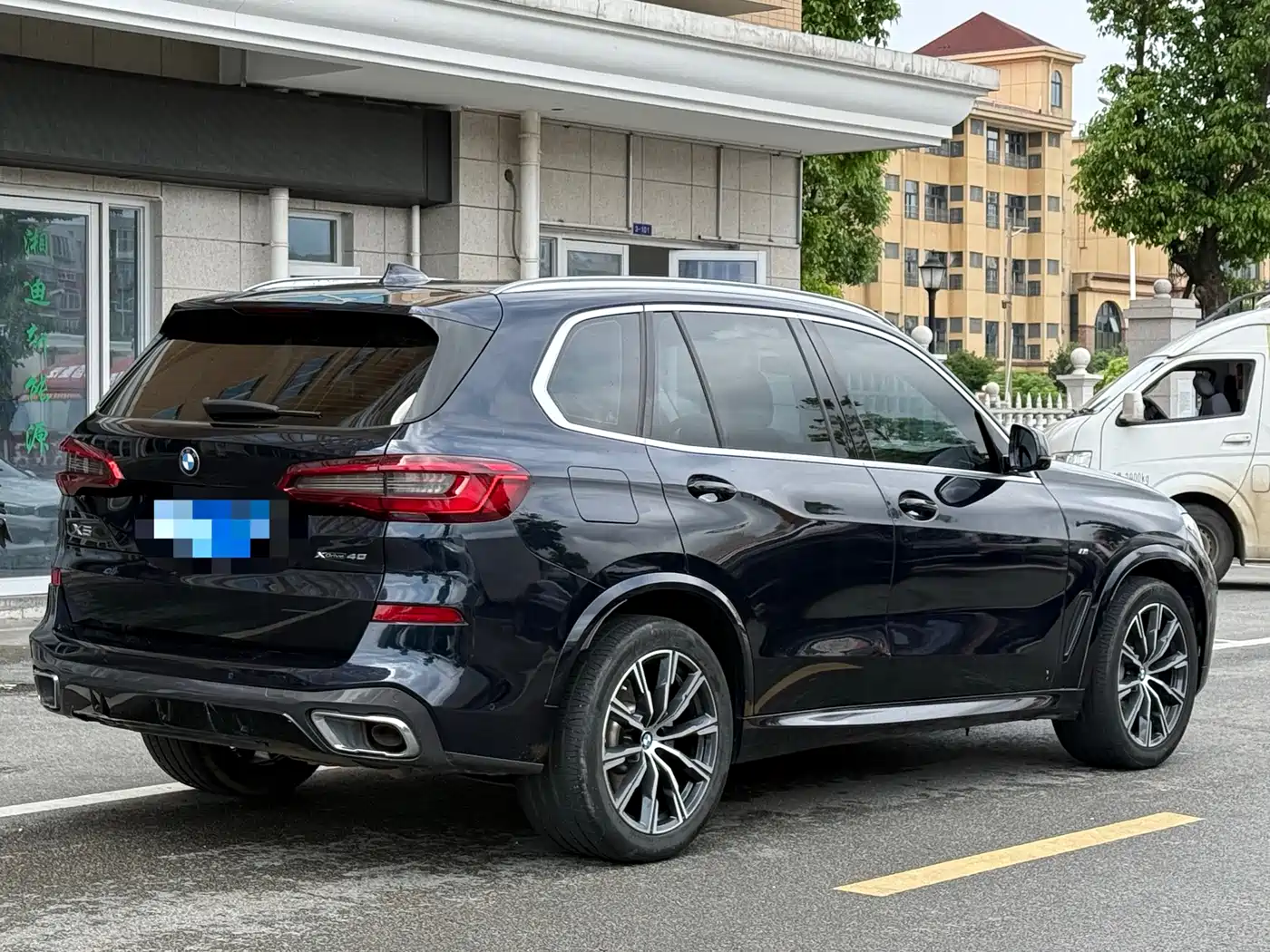 BMW X5 (Import) 2020 xDrive30i M Sport Package фото 9