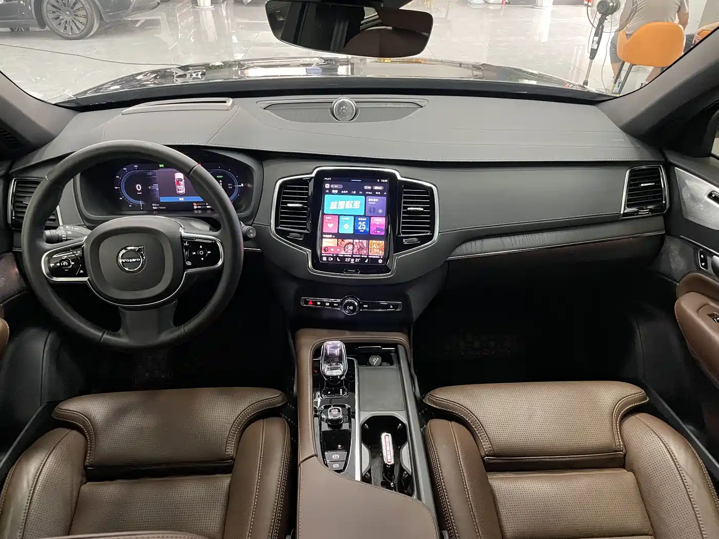 Volvo XC90 Plug-in Hybrid 2023 2024 T8 Premium Luxury 7-Seater