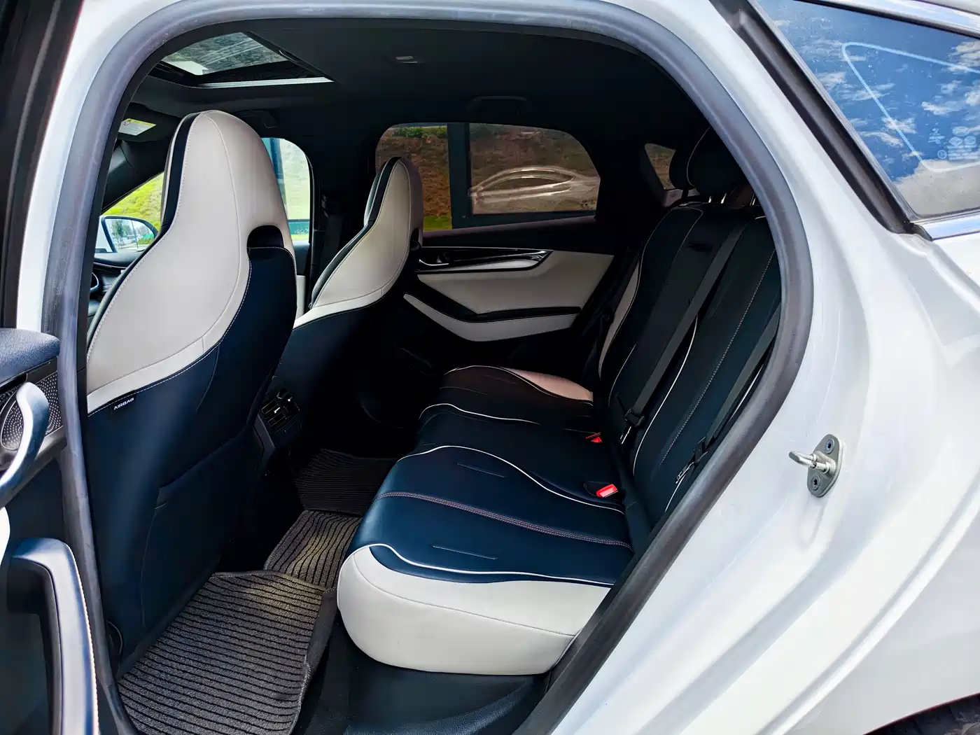 BYD Qin PLUS 2021 DM-i 55KM Flagship фото 6