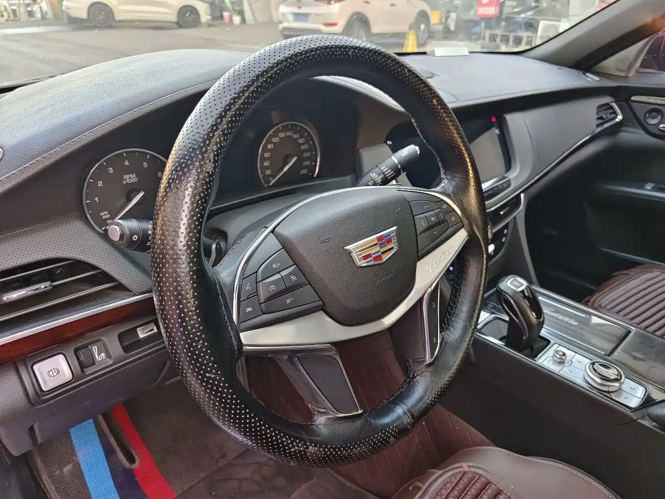 Фото 9 - Cadillac CT6