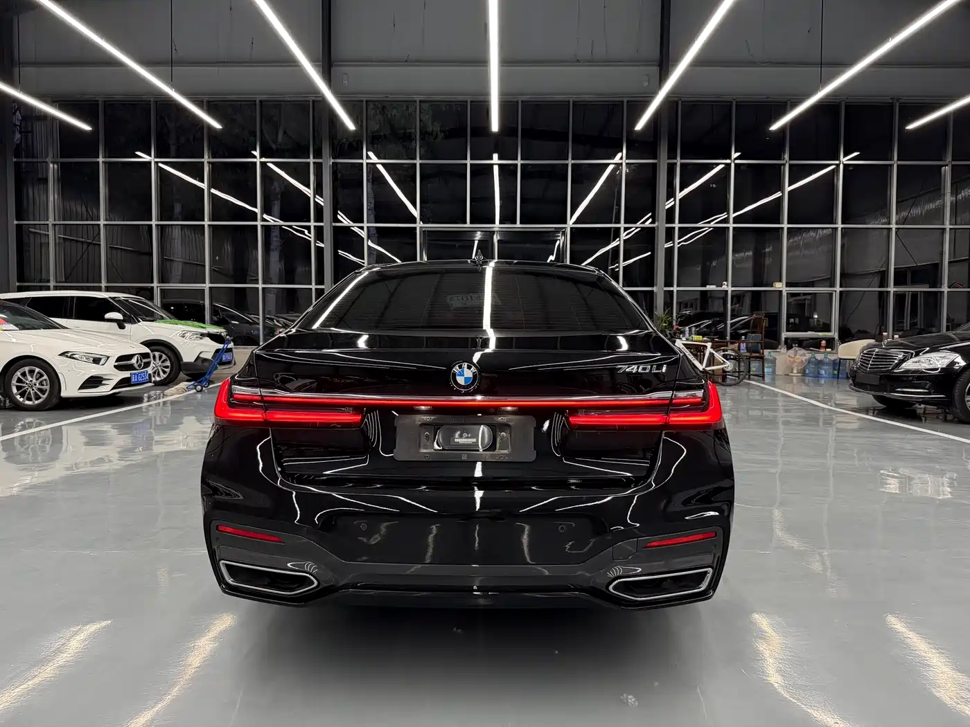 BMW 7 Series 2022 740Li Exclusive M Sport Package фото 20