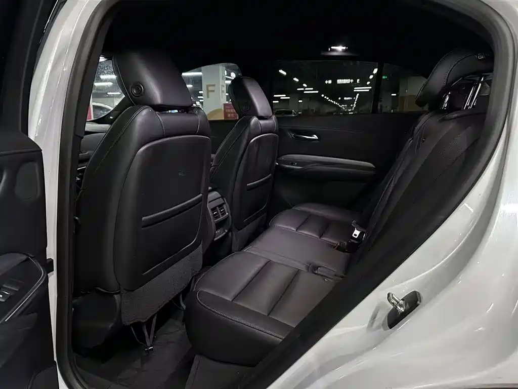 Cadillac XT4 2020 Facelift 28T 2WD Leading фото 5