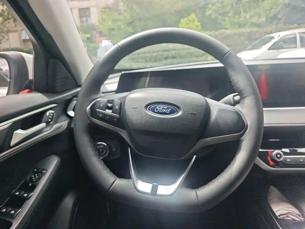 2022 Ford Escort