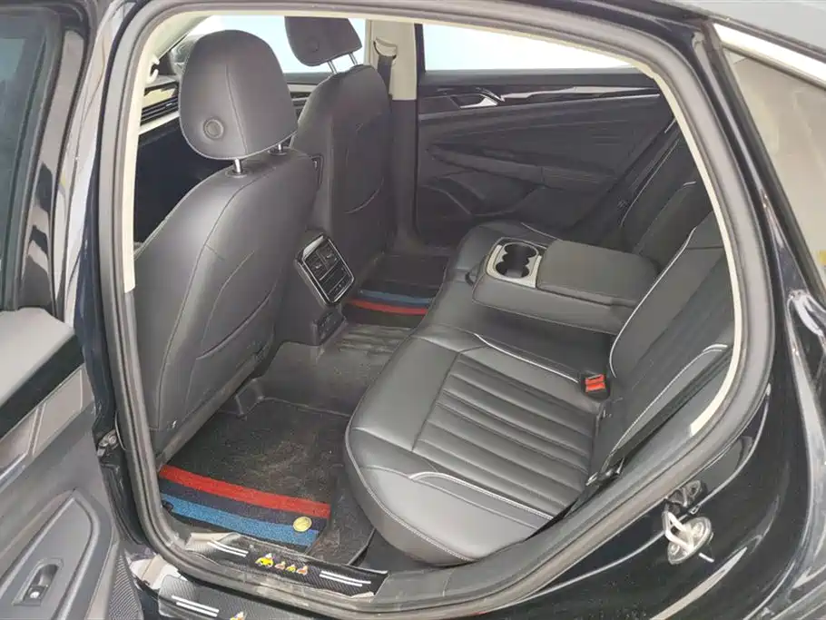 Volkswagen Passat 2023 Facelift 330TSI Starlight Elite Edition фото 11