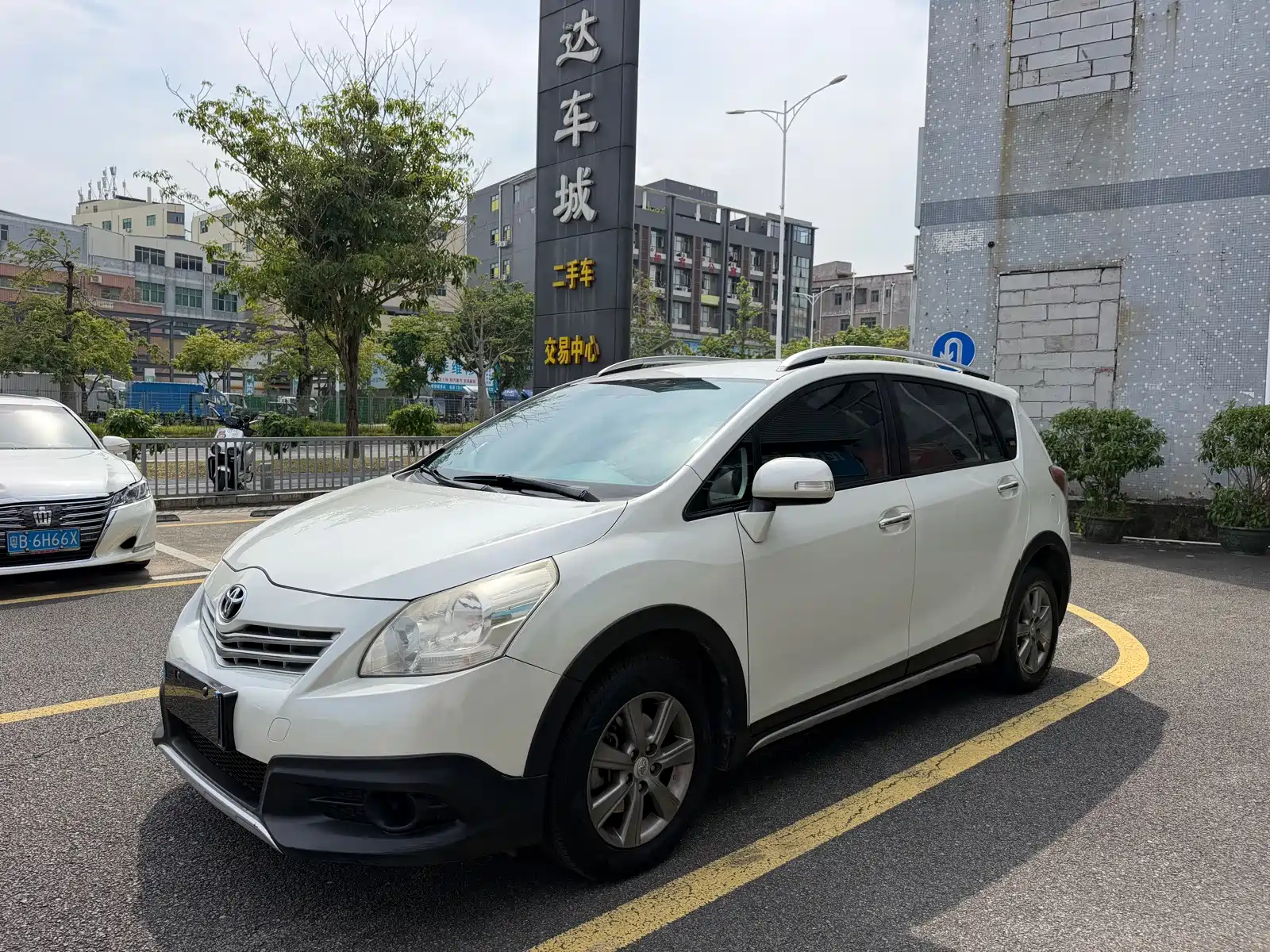 Фото 1 - Toyota E'Z
