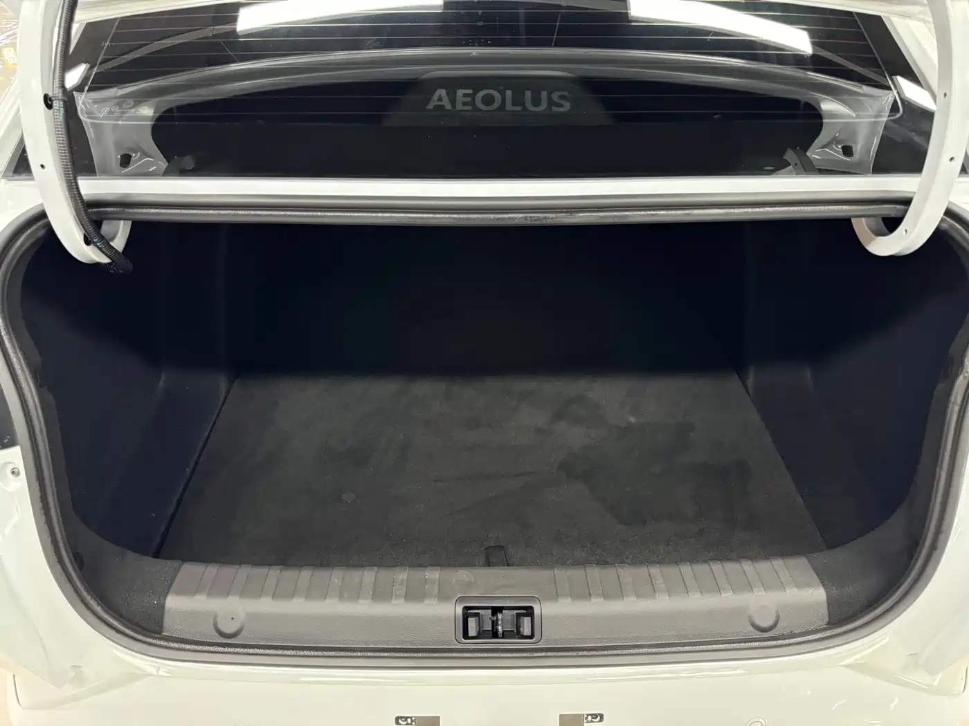 Dongfeng Aeolus Yixuan 2026 2026 Model 1.5L Automatic Luxury Edition