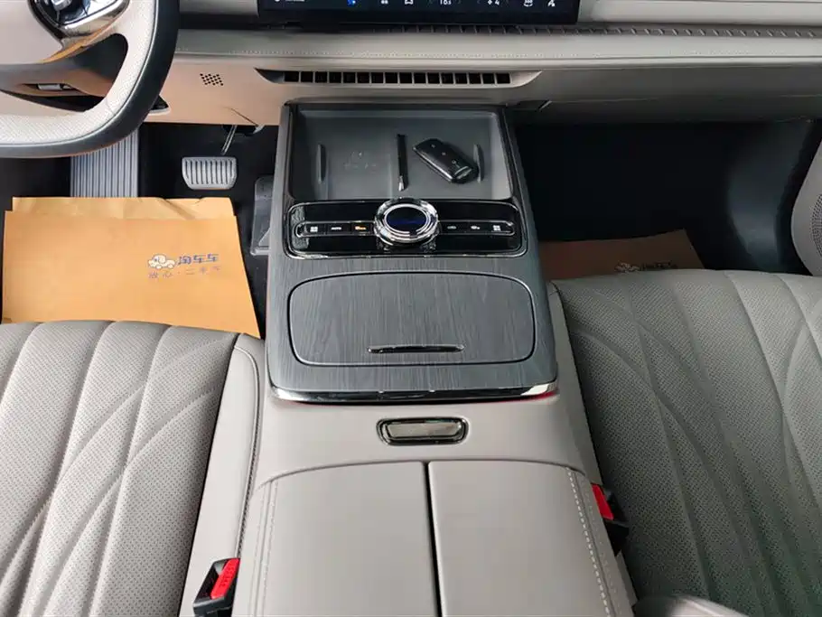 Geely Galaxy Galaxy Xingyao 8 2025 130km EM-P Starship Edition фото 16