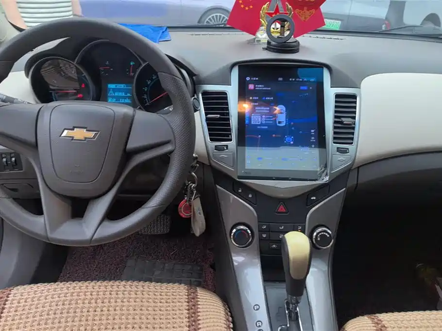 Chevrolet Cruze 2015 1.5L Classic SE AT фото 12