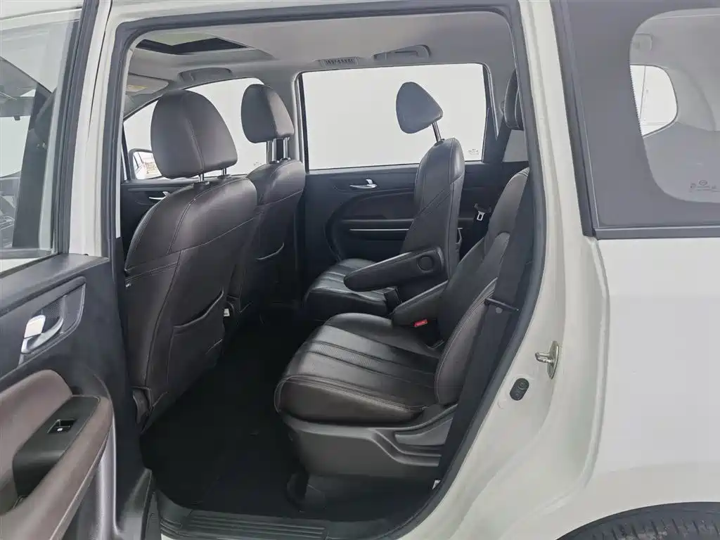 GAC Trumpchi Trumpchi M6 2019 270T Automatic Luxury (6-seater) China V фото 15