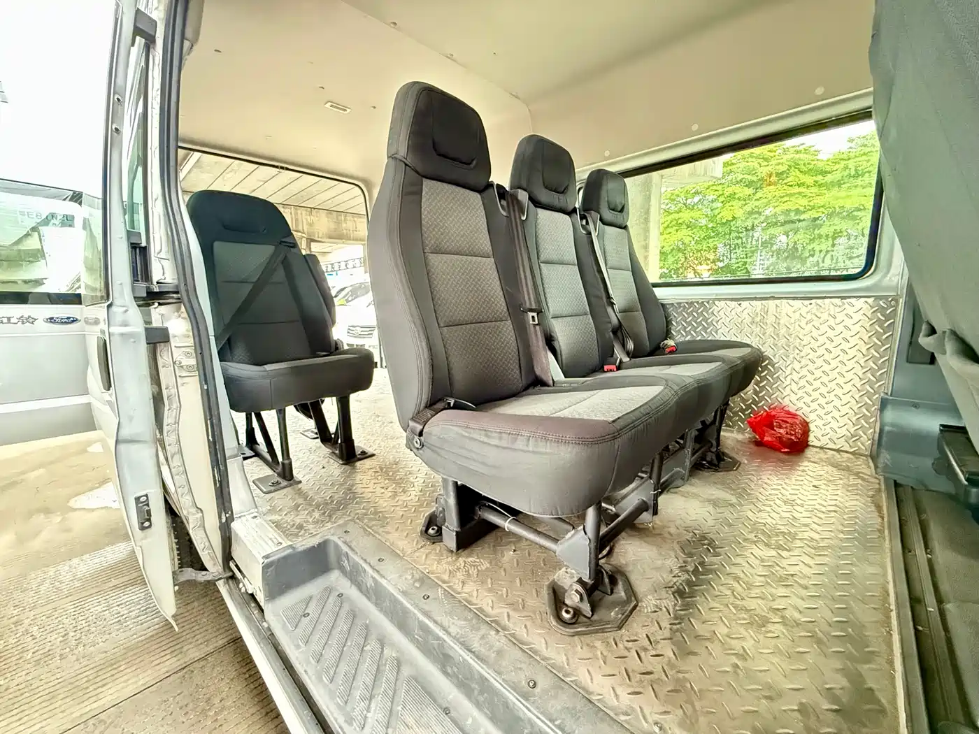 Ford New Generation Transit 2016 2016 2.2T Long Wheelbase 6/7-Seater Mid Roof MPV