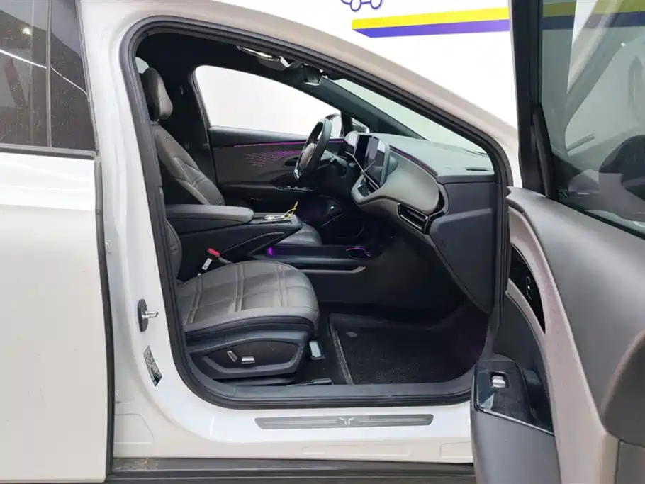 Hongqi EH7 2024 Model 820 Pro фото 8