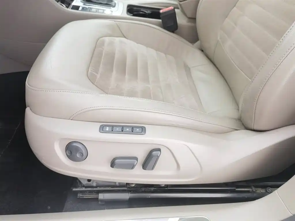 Volkswagen Magotan 2013 2.0TSI Ultimate фото 20