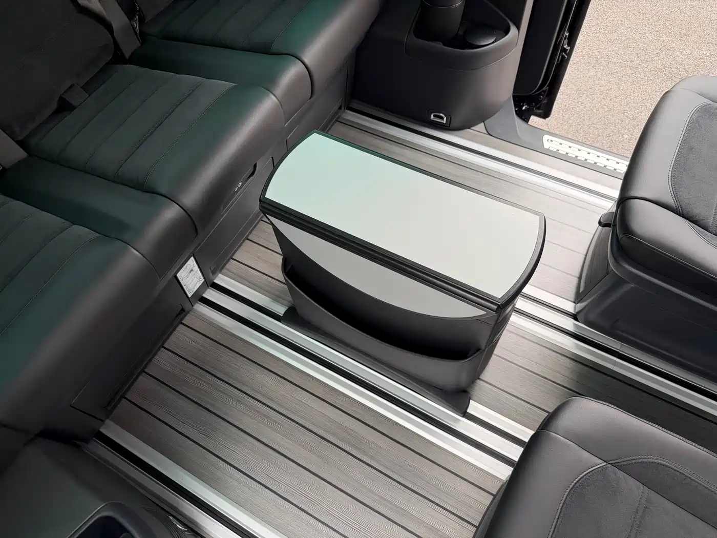 Volkswagen Multivan 2019 2019 2.0TSI 4WD Premium 7-seater