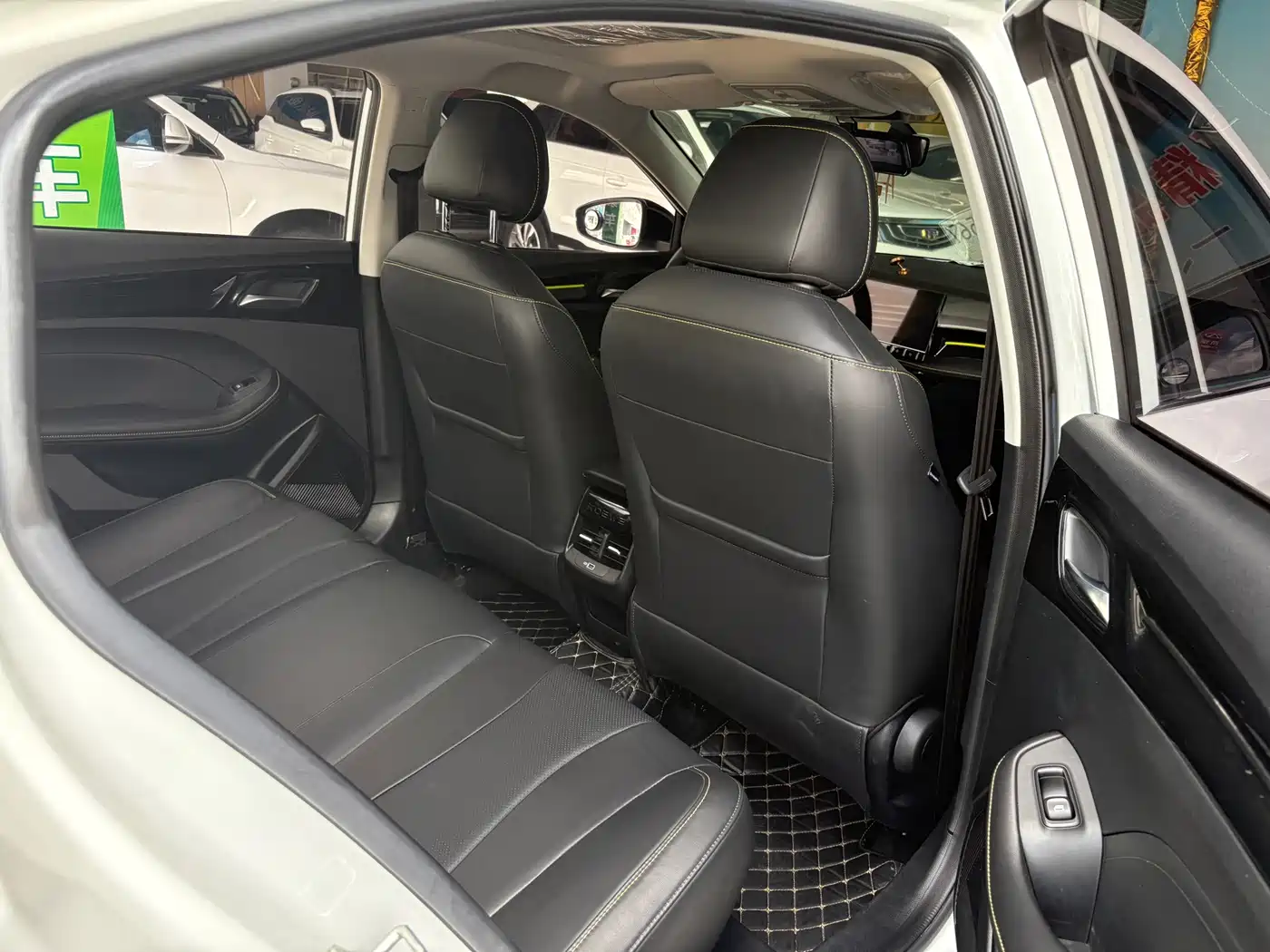 Photo 5 - Roewe i5