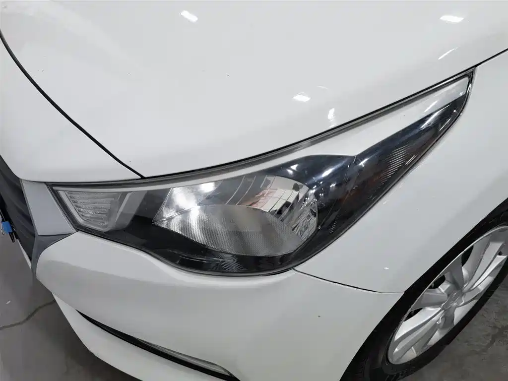 Hyundai Verna 2016 1.4L Manual Cool Edition GLS фото 7