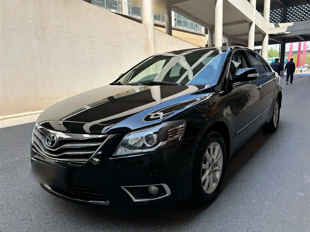 Toyota Camry 2013 200E Classic Elite Edition фото 2