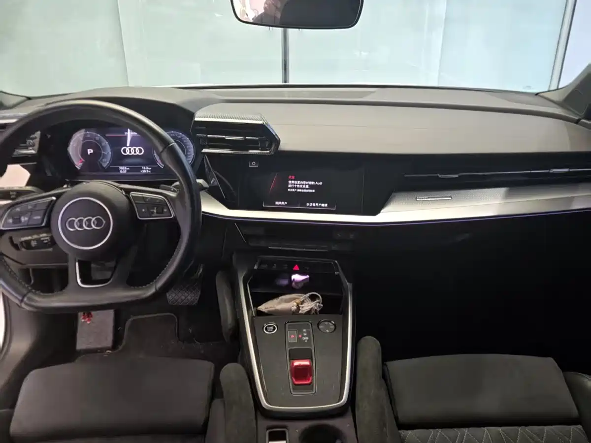 Audi A3 2022 Sportback 35 TFSI Luxury Sport фото 9