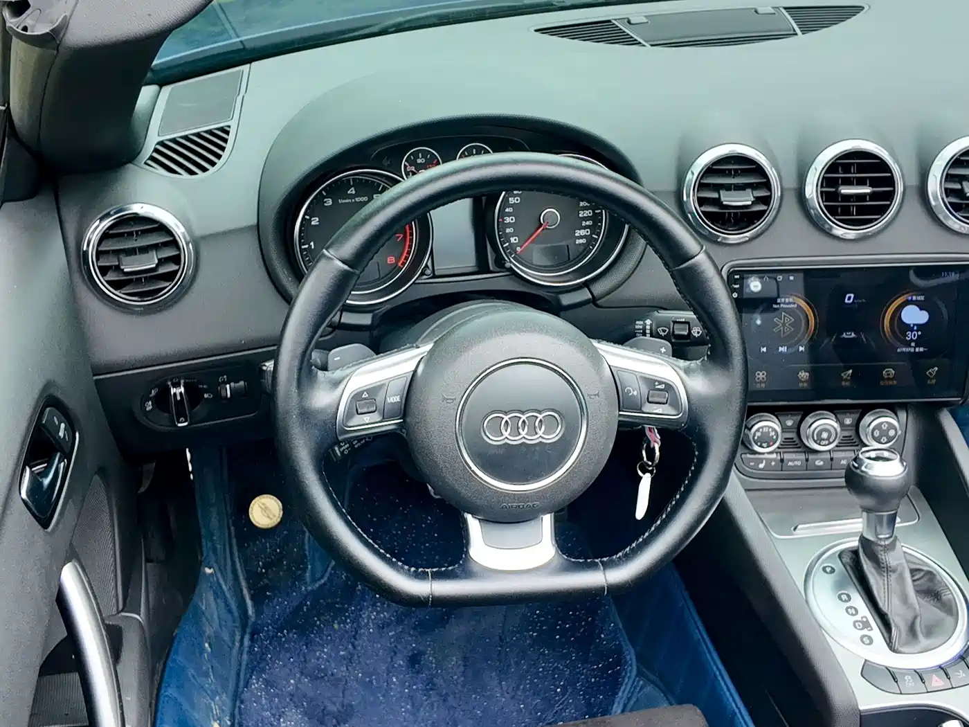 Фото 26 - Audi TT