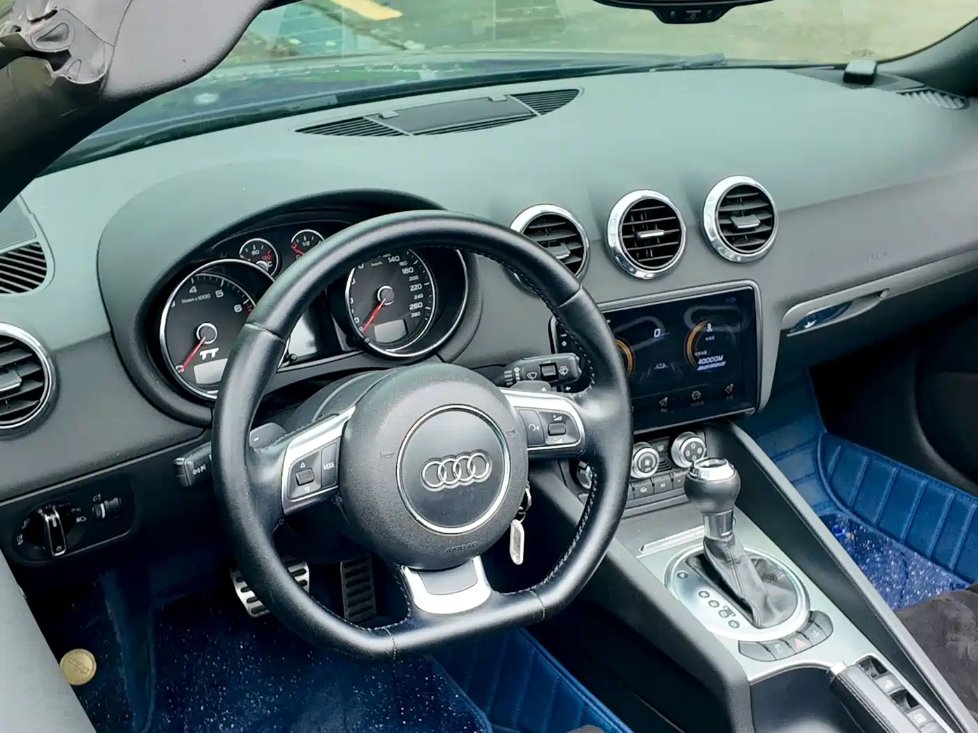 Фото 31 - Audi TT