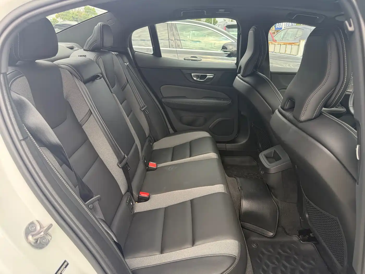 Volvo S60 2024 2025 B5 Elegance Sport Edition