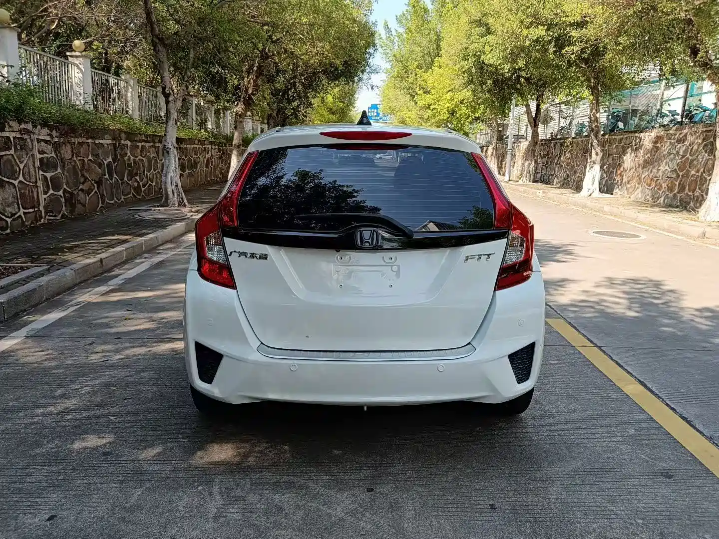 Photo 5 - Honda Fit