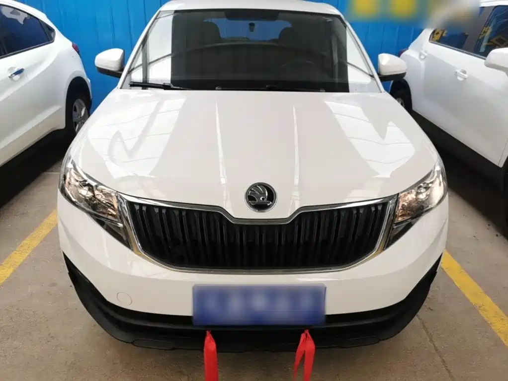 Фото 3 - Škoda Kamiq