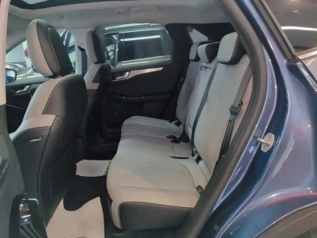 Ford Escape 2023 2020 EcoBoost 245 2WD Premium Edition