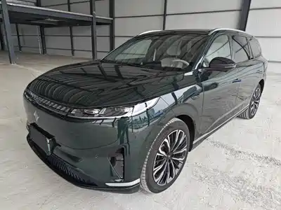 Dongfeng eπ008