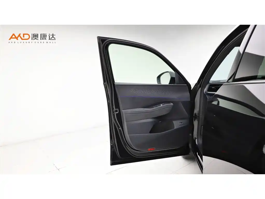 Volkswagen Teramont 2025 Teramont Pro 450TSI 4WD Summit Edition фото 11