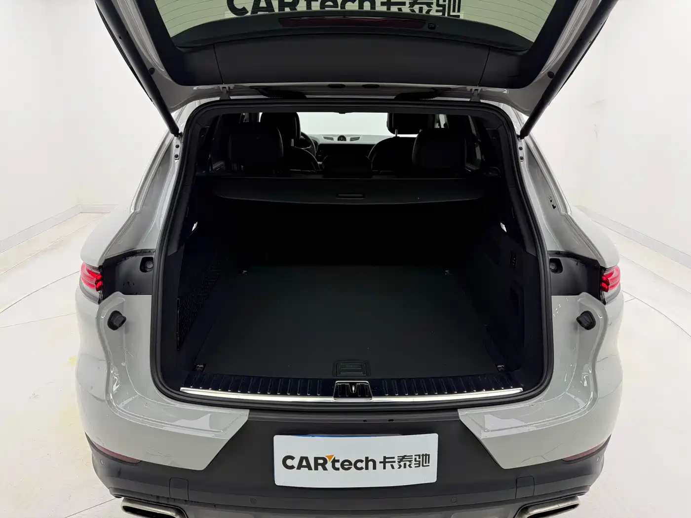 Porsche Cayenne 2025 Cayenne 3.0T Dream Chaser Edition фото 16