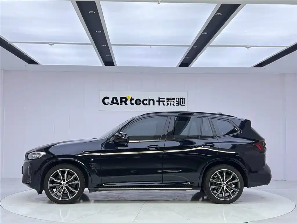 BMW X3 2023 Facelift xDrive30i Leading M Night Package фото 2
