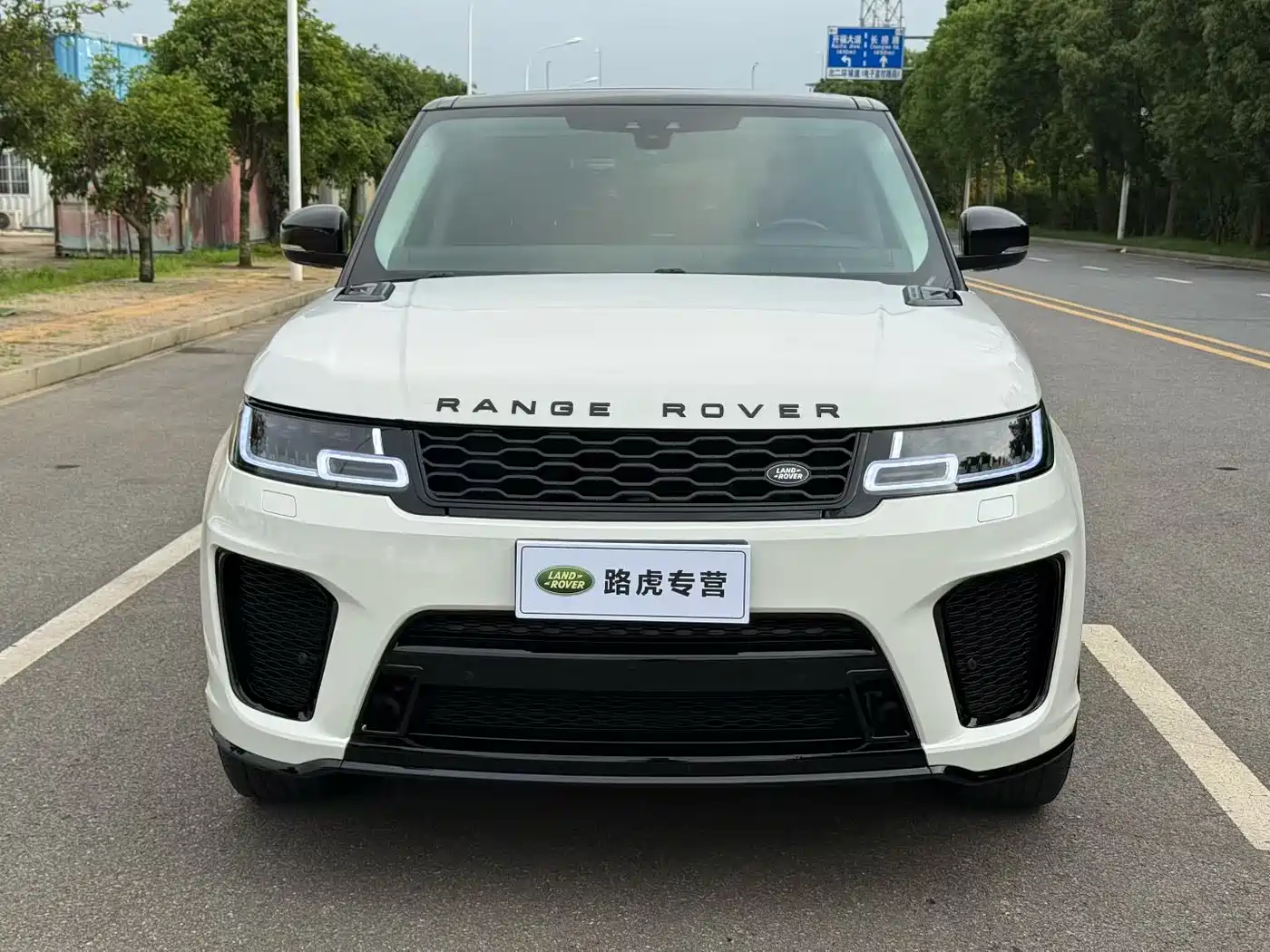 Land Rover Range Rover Sport 2017 3.0 SC V6 HSE фото 2