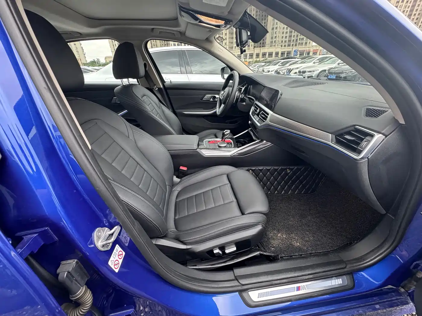 BMW 3 Series 2020 330i M Sport Blackout Package фото 13