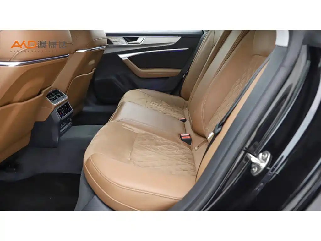 Audi A7L 2024 45 TFSI quattro Premium Luxury фото 7