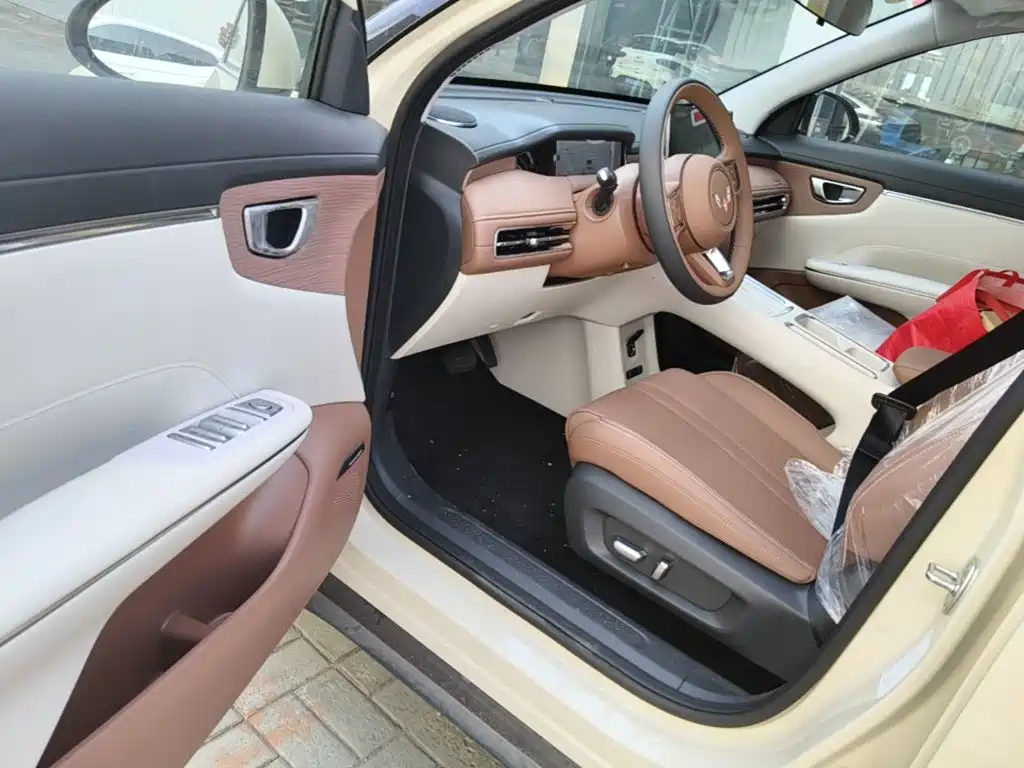Wuling Motors Wuling Bingo S 2026 2025 Model Base Version